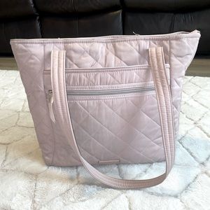 Vera Bradley Vera tote in “Dover Mauve” pattern